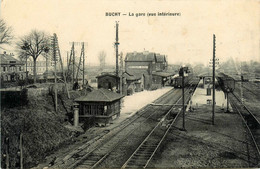 Buchy * Monterolier * Vue Sur L'intérieur De La Gare * Train Locomotive * Ligne Chemin De Fer - Buchy