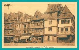 LANNION - Vieilles Maisons Place Du Centre - PARIS TAILLEUR - TY COZ - Vieilles Voitures - Animée - Coll. LE GUERN - CIM - Lannion