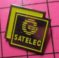 513h Pin's Pins : BEAU ET RARE / THEME : MARQUES / SATELEC - Militaria