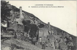 63   Monton  -  Habitations Primitives  Dans Les Rochers A  Monton - Aubiere