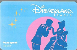 PASS--DISNEYLAND-1999-CENDRILLON+-ADULTE-V°-SPEOS-99/06/CEN- TBE - Disney Passports
