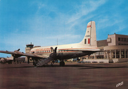 CPA - Douglas DC 6 - Societa Aerea Méditerranea ( Italie ) - Aéroport De Tarbes Lourdes - 1946-....: Era Moderna