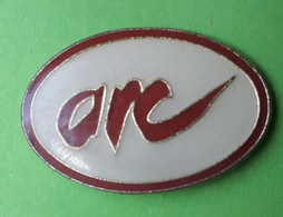 R375 Pin's Logo Marque Laboratoire Pharmacie ARC ? Achat Immédiat - Médical