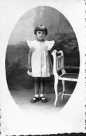 037 208 - CPA - Thèmes - Photographie - Portrait - Enfant - Fille - Photo - Photographie