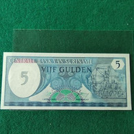 SURINAME 5 GULDEN  1982 - Surinam