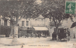 34 - HERAULT - CAPESTANG - 10104 - Place De La Liberté - Autobus Départ Du Courrier - Capestang