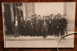 Carte Photo 1910's CPA Ak Contrôleurs SNCF RATP ? Animée Bromure Poinçonneurs ? Gare Cheminots Bromure - Other & Unclassified