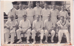 ANGLETERRE - MIDDLESEX - WEST BROMWICHT - CARTE PHOTO - SPORT - EQUIPE CRICKET DE 1946 - Middlesex