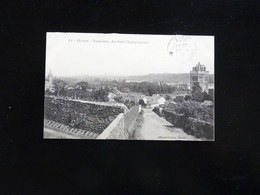 OUDON    PANORAMA. AU FOND CHAMPTOCEAUX - Oudon