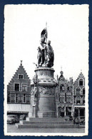 Bruges. Statue De J. Breydel Et P. De Coninck (Vigne Paul- 1887). Hôtel-Restaurant Le Panier D'Or. Café La Sirène D'Or - Brugge