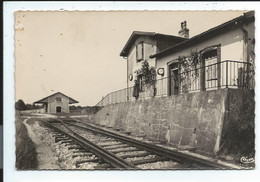 Baudrieres 71 ,  La Gare , Cpsm 9x14 - Stations Without Trains