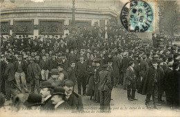 Paris * 3ème 10ème 11ème * Place De République * Manifestations Grèves ? * 1 Mai 1906 * Manifestants Attente évènements - Paris (03)