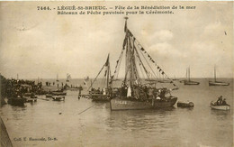 St Brieuc * Légué * La Fête De La Bénédiction De La Mer * Bâteaux De Pêche Pavoisés Pour La Cérémonie * Pêcheurs - Saint-Brieuc