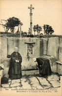 St Jean Du Doigt * La Fontaine Miraculeuse Et Le Calvaire Du Feu De Joie * Lavoir Laveuses Coiffe - Saint-Jean-du-Doigt