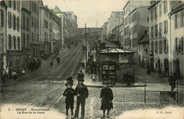 Brest * Quartier Recouvrance * La Rue De La Porte * Commerces Magasins - Brest