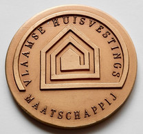 Penning Médaille Vlaamse Huisvestingsmaatschappij De Raad Van Bestuur KMB MRB - Professionali / Di Società