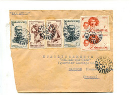 MADAGASCAR 1954 - Affranchissement Sur Lettre Par Avion Pour La France (bord Coupé) - Covers & Documents