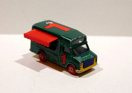MAJORETTE - FOURGON N°259 CAMION GLACE, FOOD TRUCK - ECH 1/67 ANCIENNE MINIATURE - MADE IN FRANCE     (031221.9) - Majorette