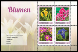 Autriche** - Iris Jaune, Rose Trémière, Primevère, Gentiane Trompette/Gele Iris, Stokroos, Sleutelbloem, Trompetgentiaan - Unused Stamps