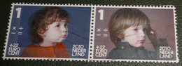 Nederland - NVPH - 2776a En B - 2010 - Gebruikt - Paar - Kinderzegels - Kind Met Rood Truitje - Kind Met Zwarte Blouse - Used Stamps