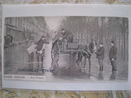 CPA.   1910  PARIS Inondé.   Rue Fabert. - Inondations