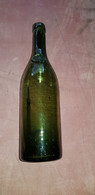 Pas étiquette Mais Cachet Verre Sceau B W A Airmensiur1cm ? Ancienne Bouteille En Verre Soufflé Forme Bourgogne Touraine - Wein
