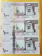 Saudi Arabia 100 Riyals 2007, 2009, 2012 P-36 A,b,c Three Notes One Of Each Date UNC 300 Riyals - Arabia Saudita