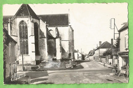 2406  CPSM  NEUVY-SAUTOUR (Yonne)  L'Abside De L'Eglise - La Rue Gabriel Guillot - DOCKS DE L'UNION FRANCAISE  ++++++ - Neuvy Sautour