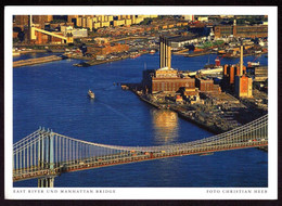 AK 019770 USA - New York City - East River Und Manhattan Bridge - Ponti E Gallerie