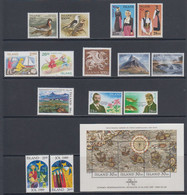 1989 ** Islande (sans Charn., MNH, Postfrish) Complete Yv 650/66 + BF 10 Mi 697/13 + Block 10 FA 734/50 + Block 10 - Komplette Jahrgänge