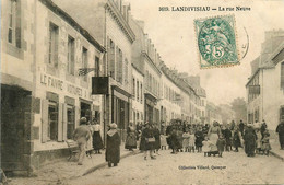 Landivisiau * La Rue Neuve * Villageois * Devanture LE FAIVRE , Voitures à Volonté - Landivisiau