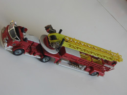 CORGI MAJOR TOYS - Superbe Camion De Pompier Grande échelle - Aerial Rescue Tractor    **** EN ACHAT IMMEDIAT ****. - Corgi Toys