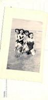 Photo Ancienne Villerville Normandie 1952 Jeunes Filles Au Bord En Maillot De Bain - Plaatsen