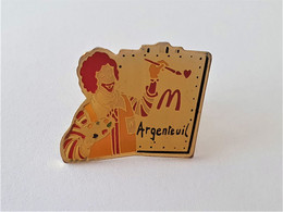 PINS Mac Do McDonald's   ARGENTEUIL  95 VAL D'OISE  / CLOWN / 33NAT - McDonald's