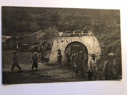 Delcampe - 03 Commentry  Ouvriers Mineurs Sortant D Une Galerie - Commentry