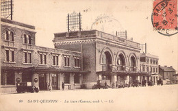 Saint Quentin - La Gare - Voitures Anciennes - Correspondance De 1930 - Saint Quentin