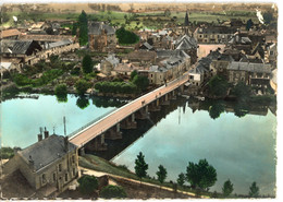 EN AVION AU DESSUS DE LA SUZE LE PONT SUR LA SARTHE LE CENTRE DU BOURG VUE AERIENNE LAPIE - La Suze Sur Sarthe