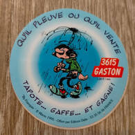 Autocollant 3615 GASTON LAGAFFE  Pub Minitel EO MARSUR Franquin  1995 En TBE Qu'il Pleuve Ou Qu'il Vente ..... - Gaston