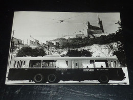 PHOTO De BUS - LIGNE VAUBAN - JOLIETTE - NOTRE DAME DE LA GARDE EN FOND - MARSEILLE  (TW) - Autobus & Pullman
