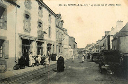 La Turballe * La Grande Rue Et L'hôtel NICOL * Villageois - La Turballe