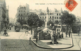 Lorient * La Place Bisson Et La Rue Des Fontaines * Marché Foire * Tramway Tram - Lorient