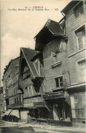 Lisieux * La Grande Rue Et Les Vieilles Maisons * Commerce Magasin - Lisieux