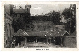 AUNEUIL - Le Lavoir - Auneuil