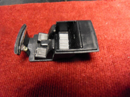 DINKY TOYS PIECES DETACHEES Renault 12 Gordini Ref 1424 G : Habitacle Sans Volant En Pièce Détachée En Reproduction - Dinky