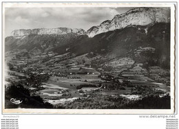 CPA (Réf: J222) DINGY-ST-CLAIR  (HAUTE-SAVOIE 74) Vue Générale L'Hôtel Du Fier Et La Chaîne Du Parmelan - Dingy-Saint-Clair