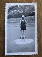 Biarritz , Plage Des Basques * Une Baigneuse Et Son Maillot De Bain * Mode Bathing Beauty Bather * Photo Ancienne - Biarritz
