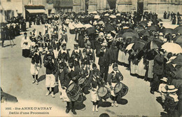 St Anne D'auray * Le Défilé D'une Procession * Tambour Fanfare Troupe - Sainte Anne D'Auray