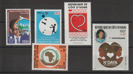 Cote D'Ivoire 1986-88 Divers 781,792,801, 814 Et 819, 5 Val ** MNH - Côte D'Ivoire (1960-...)