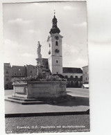 A5338) FREISTADT - Hauptplatz Mit Stadtpfarrkirche - POSTBUS U. Brunnen TOP !! S/W - Freistadt