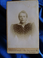 Photo CDV Grillet à Alger - Portrait Femme, Taille Fine, Chemisier à Manches Gigot, Circa 1890-95 L578A - Alte (vor 1900)